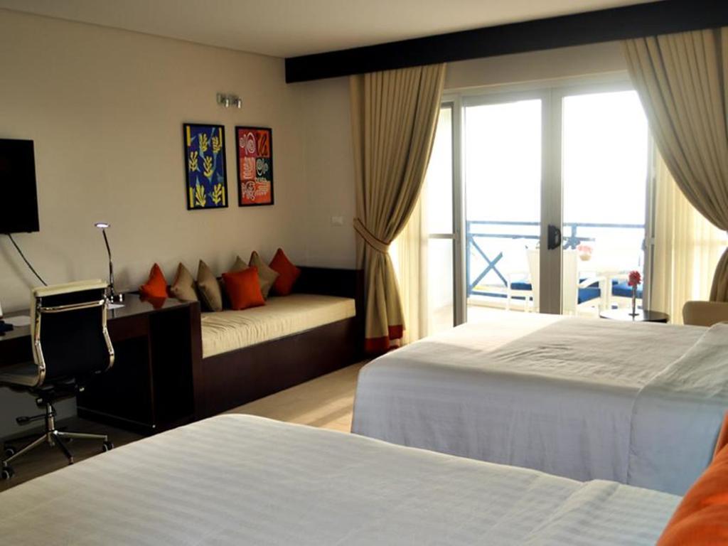 Thunderbird Resorts - Poro Point San Fernando City  Dış mekan fotoğraf