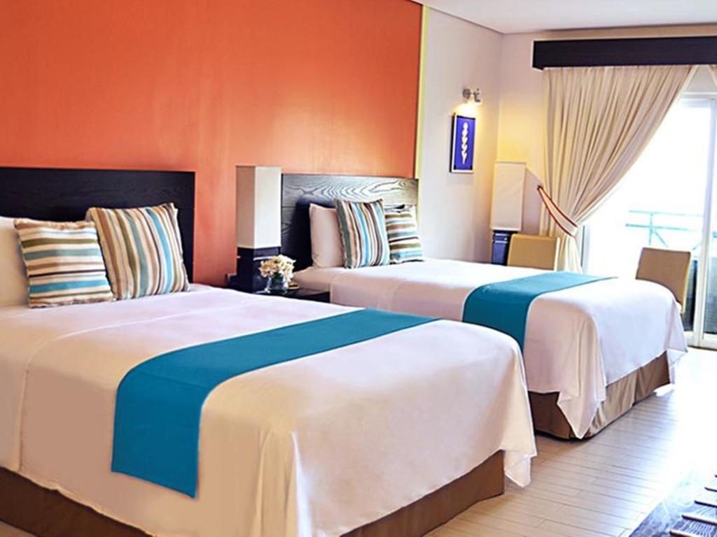 Thunderbird Resorts - Poro Point San Fernando City  Dış mekan fotoğraf