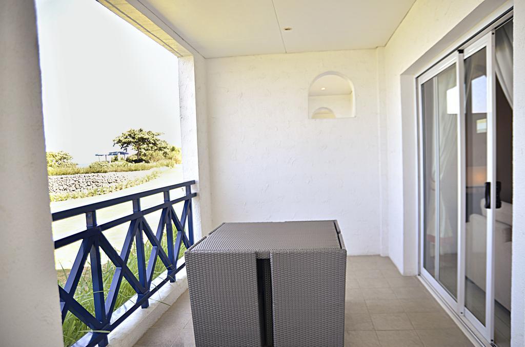 Thunderbird Resorts - Poro Point San Fernando City  Dış mekan fotoğraf