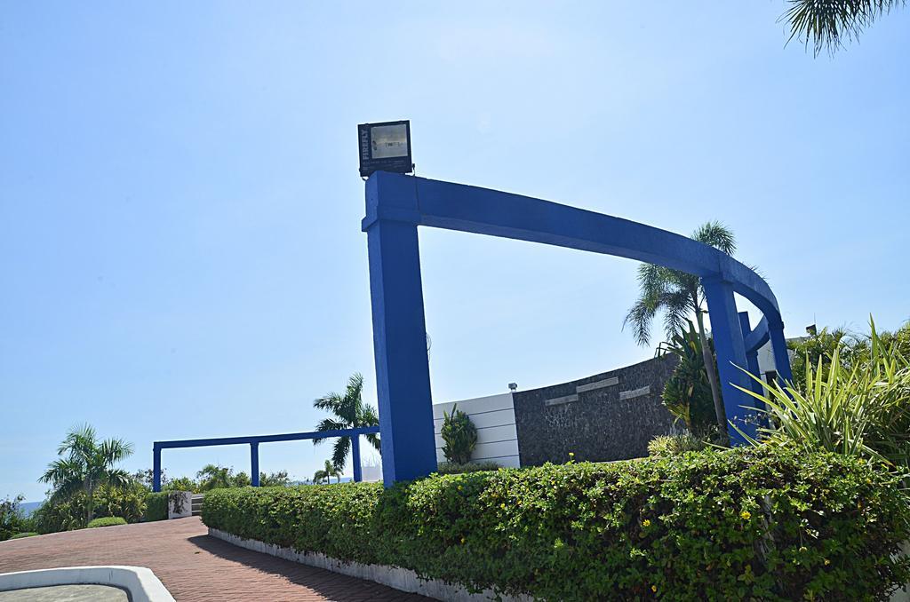 Thunderbird Resorts - Poro Point San Fernando City  Dış mekan fotoğraf