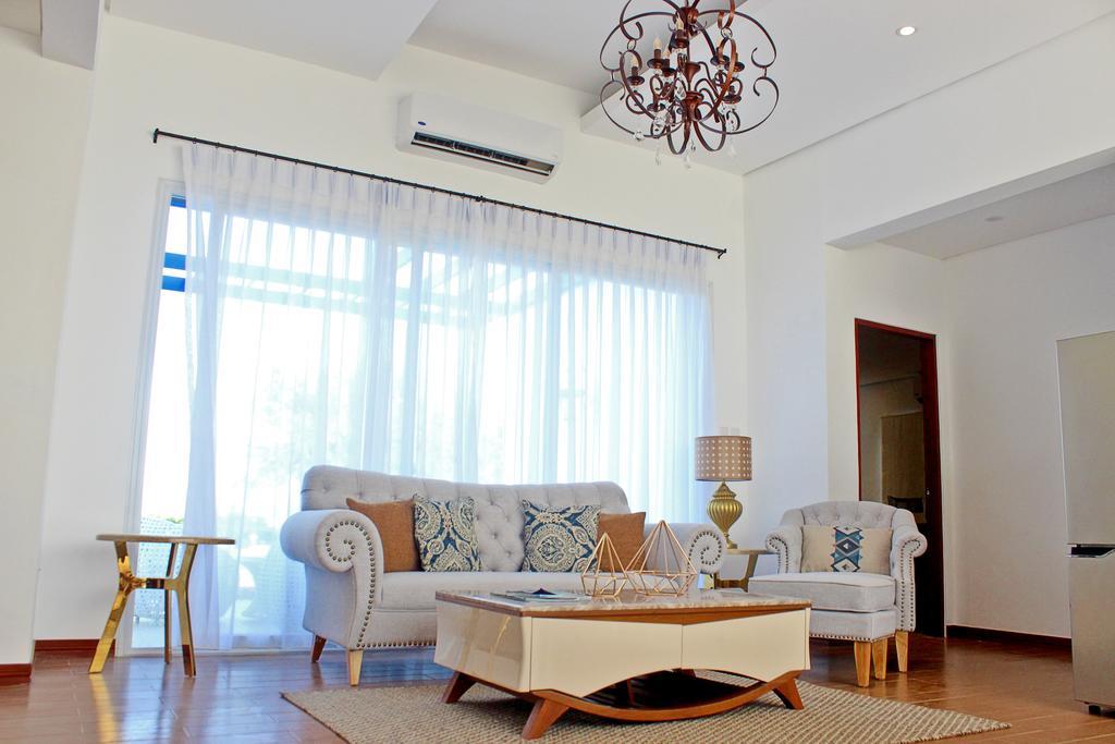 Thunderbird Resorts - Poro Point San Fernando City  Dış mekan fotoğraf