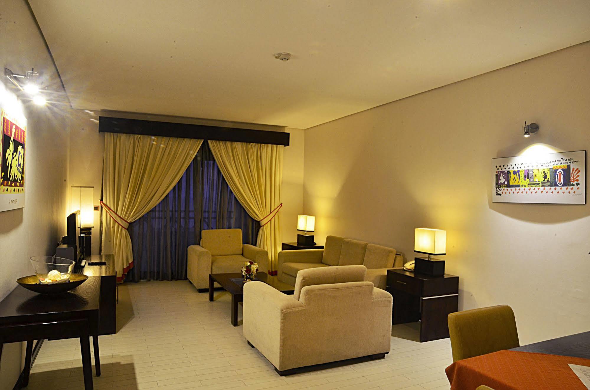 Thunderbird Resorts - Poro Point San Fernando City  Dış mekan fotoğraf
